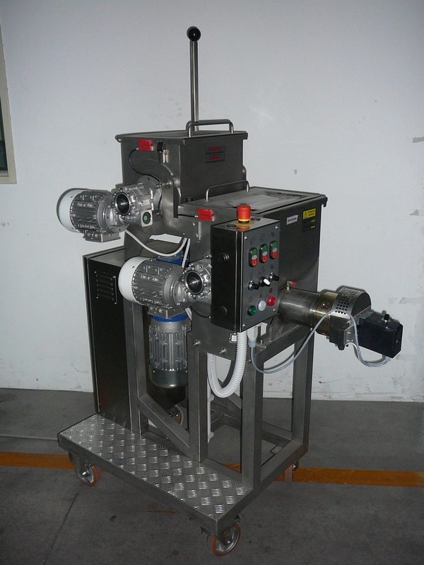Машина для производства макарон,  ленты теста 40-50 кг/час